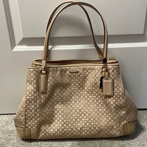 Coach shoulder bag